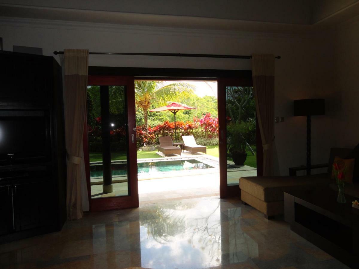 Hillstone Uluwatu Villa Ungasan  Exterior photo